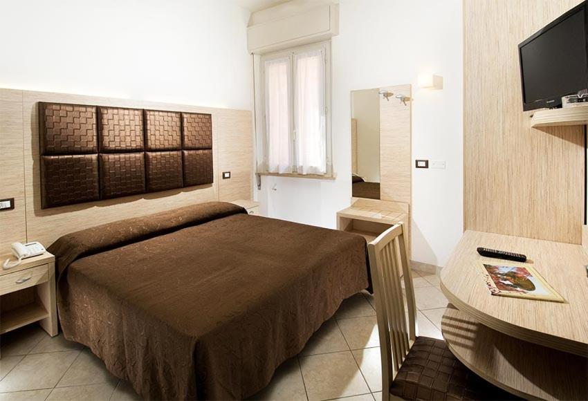 Hotel D'Annunzio Cattolica Buitenkant foto